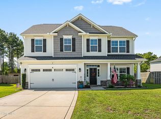 624 High Tide Dr, Sneads Ferry, NC 28460