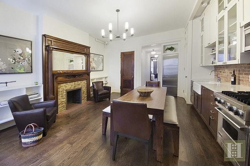 1st image of 11 W 95th St APT 2R
