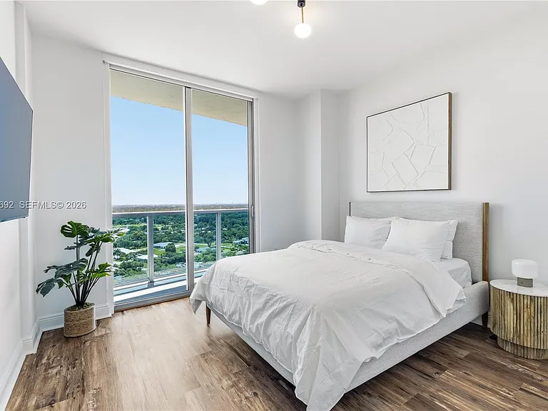 2641 N Flamingo Rd #2605N — Photo 17