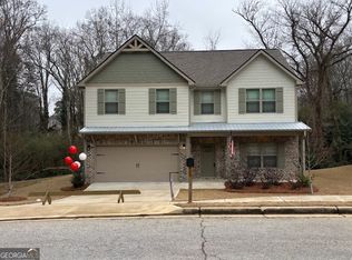 861 Crescent Ln, Griffin, GA