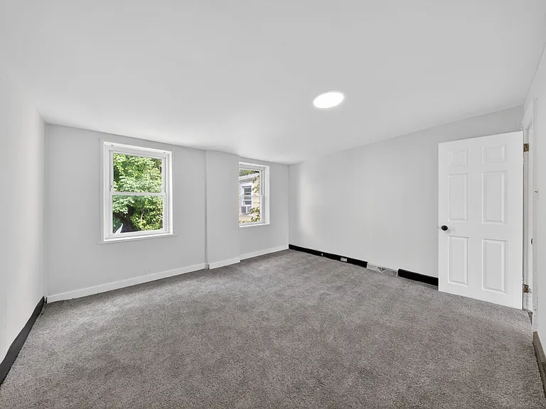 835 N Spruce St — Photo 22