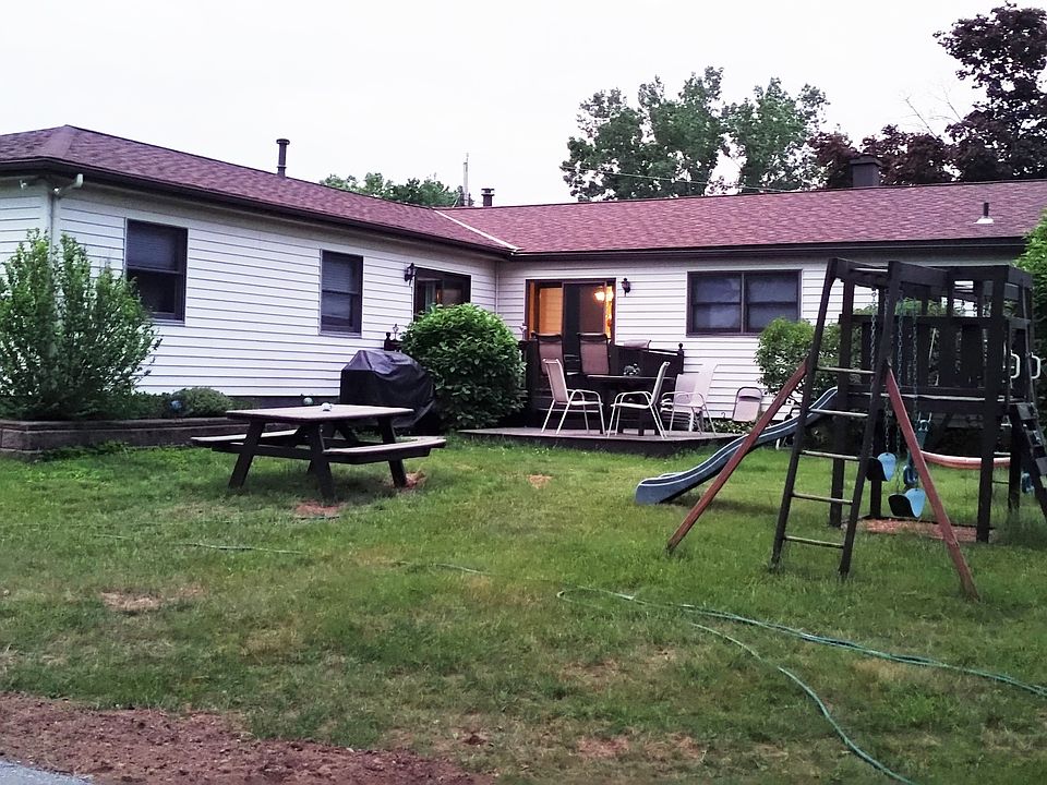 1st image of 9 Clemente Ln