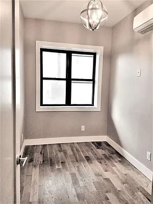 Rented by The Hamilton Group | media 28