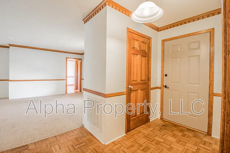 3 bed, 2.0 bath, 1700 sqft, $1,850 — Photo 4