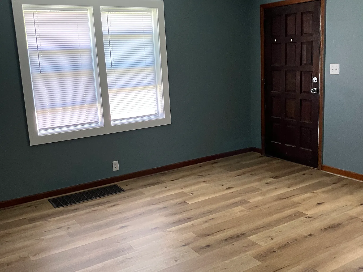 2 bed, 810 sqft, $1,400 — Photo 3