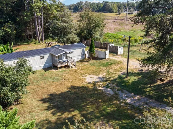 364 Paraham Rd S, York, SC 29745