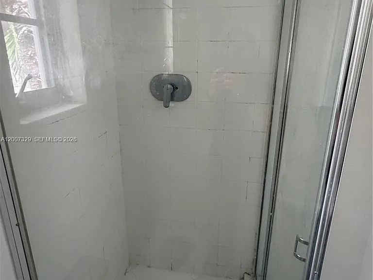 1551 Lenox Ave #7 — Photo 17