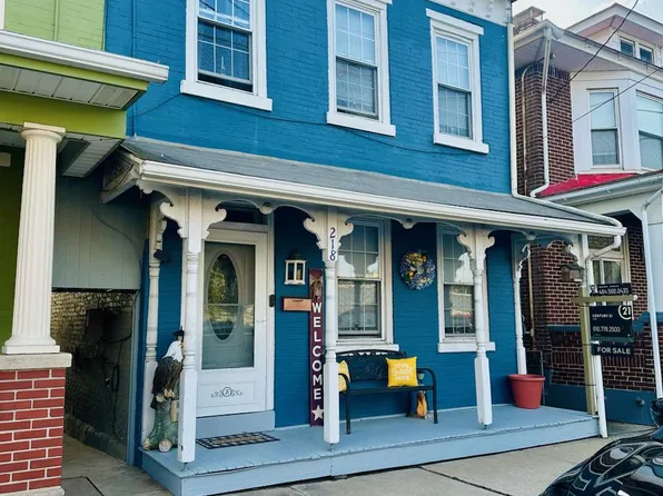 218 S 3rd St, Hamburg, PA 19526