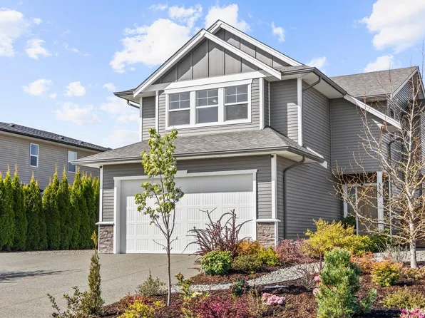 3349 Bolton St, Cumberland, BC V0R 1S0