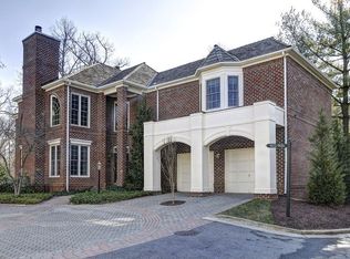 9126 Town Gate Ln, Bethesda, MD 20817