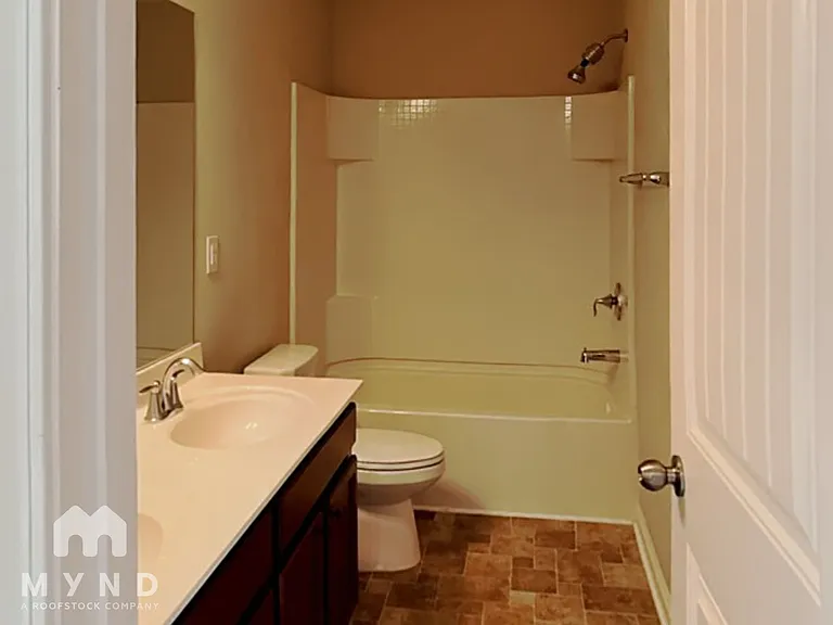 541 Lanier Ct — Photo 20