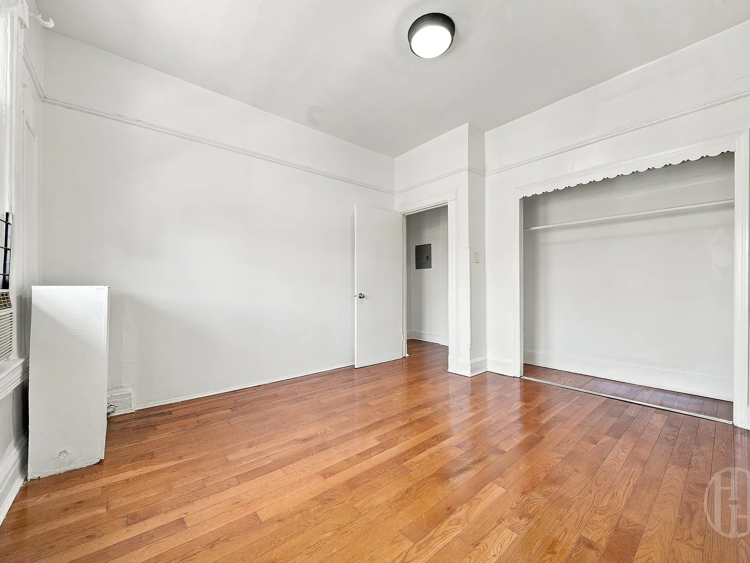 8876 17th Avenue — Photo 2