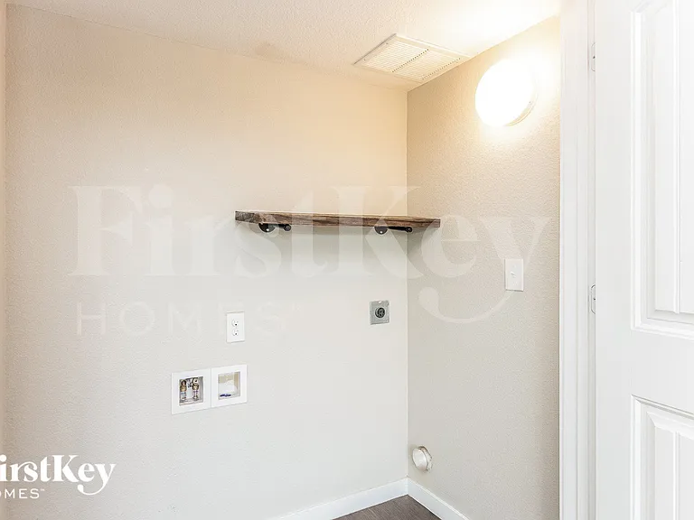 6721 Shadow Star Dr — Photo 10