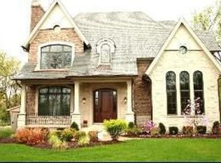 276 Oxford Ave, Clarendon Hills, IL 60514