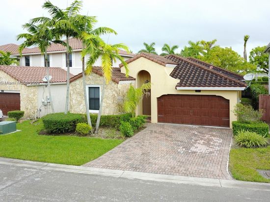 851 NW 97th Ct, Miami, FL 33172