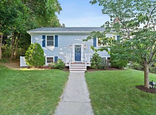 36 Barnstable Rd, Hull, MA 02045