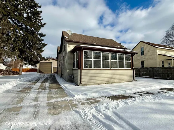 1712 Lyon St, Saginaw, MI 48602