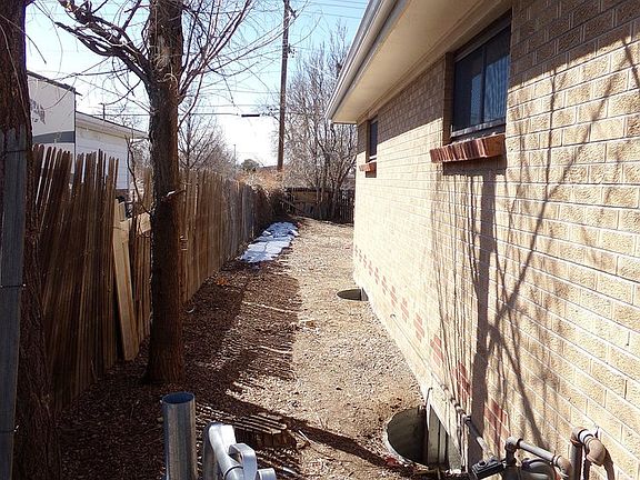 2nd image of 3065 Ursula St