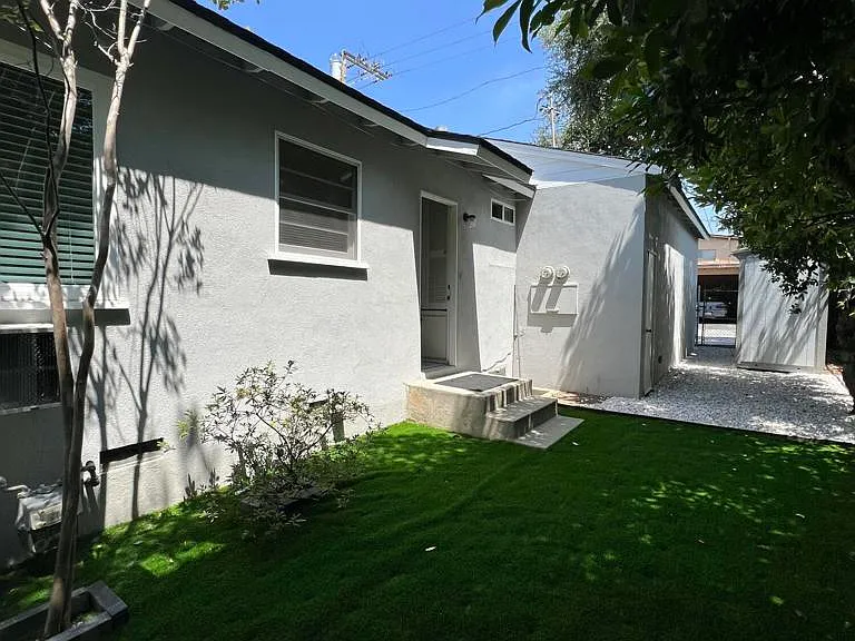 255 E Center St — Photo 19