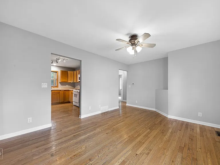 8313 Ramble Rd — Photo 2