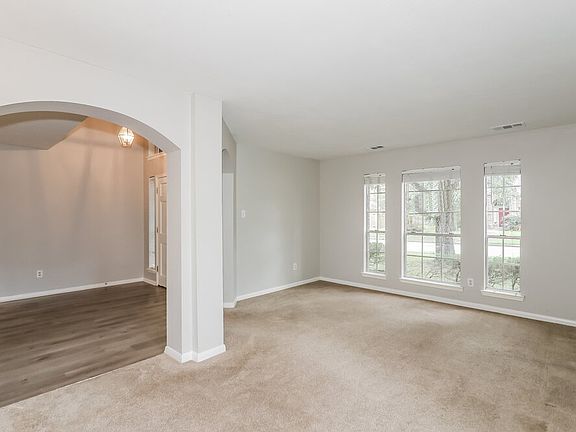 5th image of 4619 Twin Elm Dr