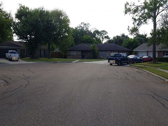 5th image of 107 Sussex Dell Dr
