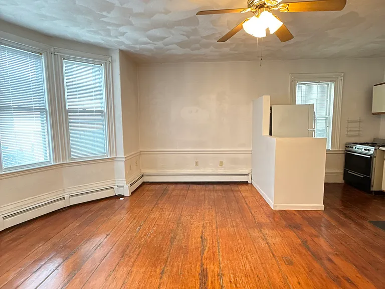 313 Essex St #104 — Photo 6
