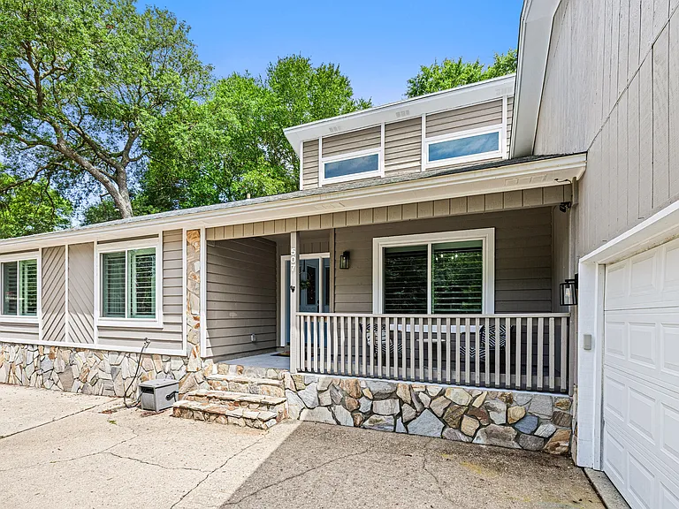 507 Nassau Dr — Photo 45