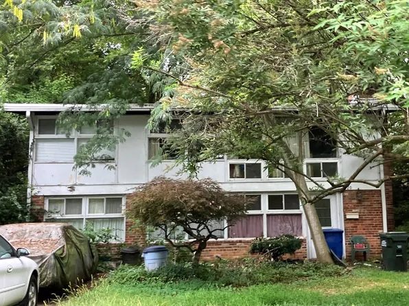 3320 Hemlock Dr, Falls Church, VA 22042
