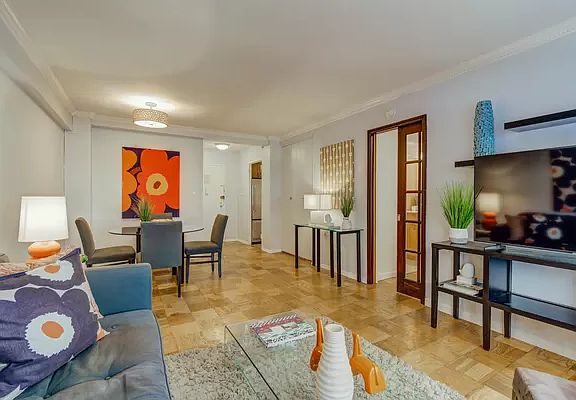 4th image of 310 W 56th St APT 2F