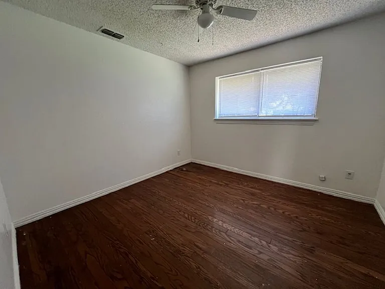 4826 Stonecrest Ct — Photo 15
