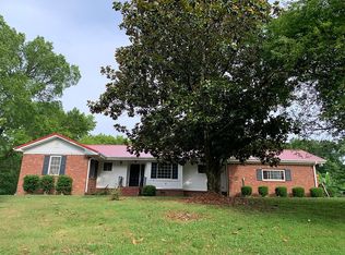 2642 Peace Chapel Rd, Decaturville, TN 38329