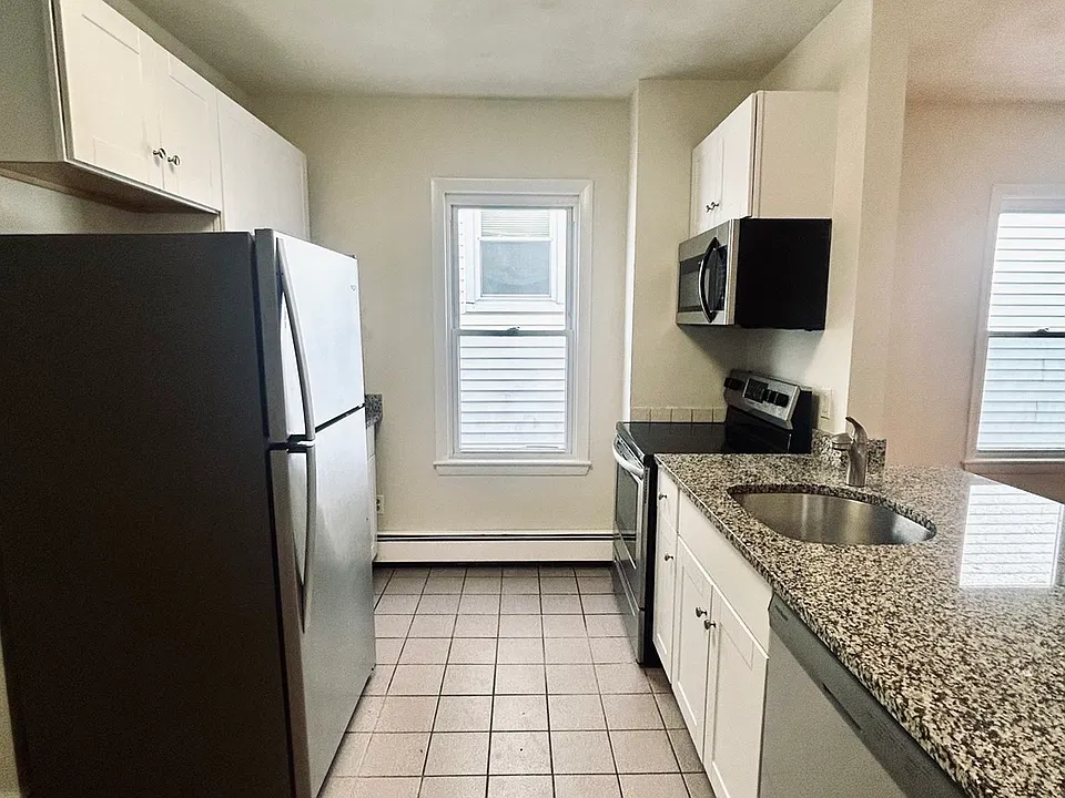 8 Fair St #5