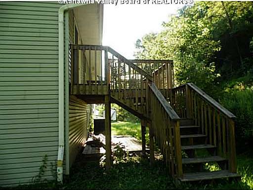 2nd image of 14 Country Glen Dr