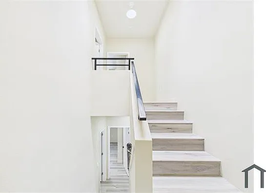 8457 Langdon Ave — Photo 26