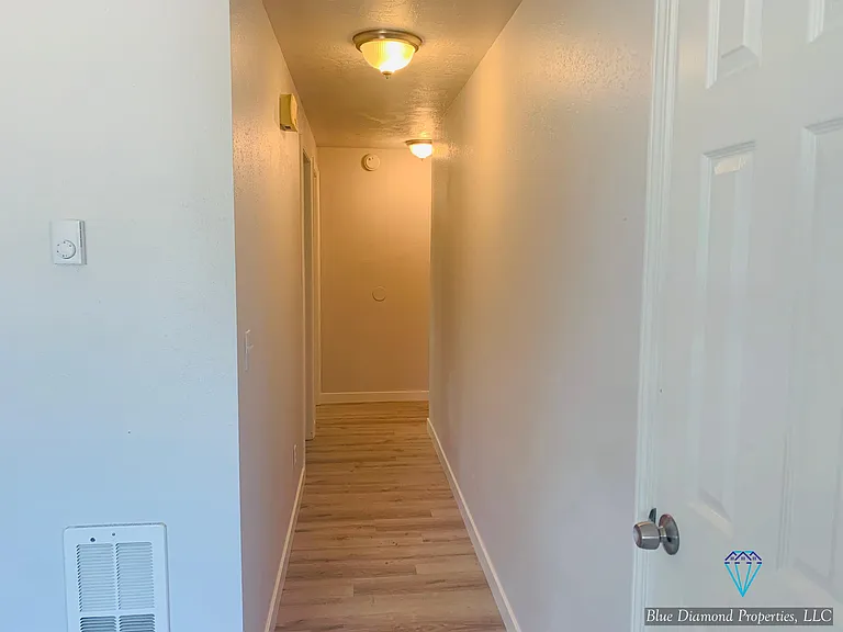 3114 Iowa Ave #1 — Photo 2