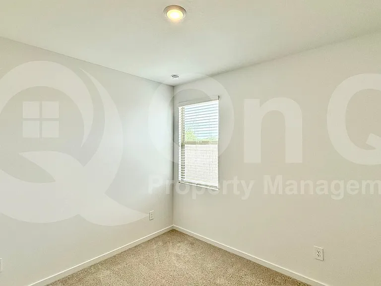 4422 W Hunter Trl — Photo 12