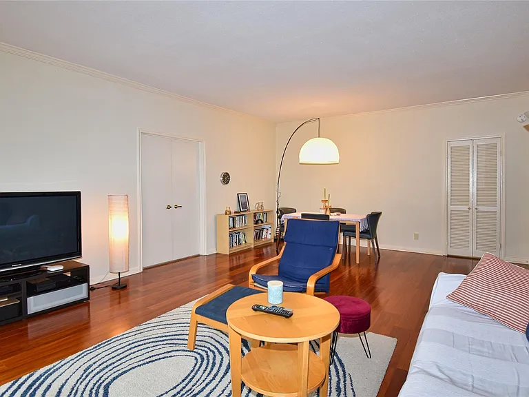 2425 Underwood St #346 — Photo 6