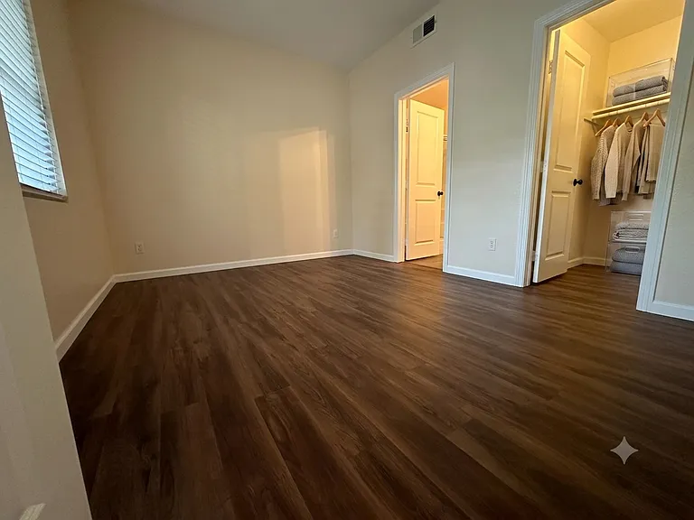 2233 Capistrano Way #13 — Photo 8