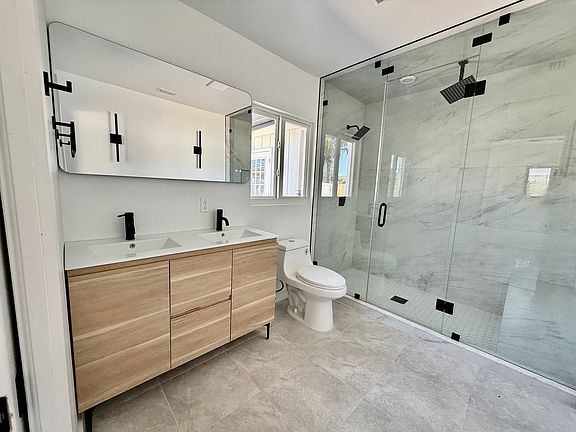 2nd image of 3930 E Eden Roc Cir