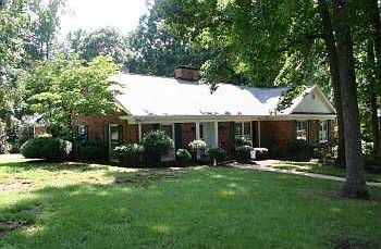 1st image of 4262 Denbigh Dr
