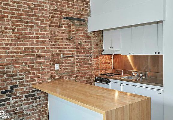 5th image of 18 W 95th St APT 3E