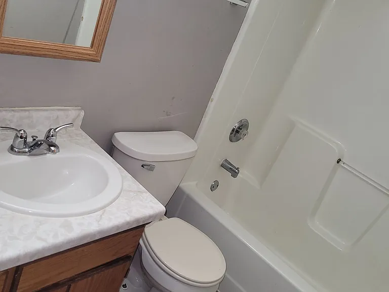 5825 Laverne Cir — Photo 10