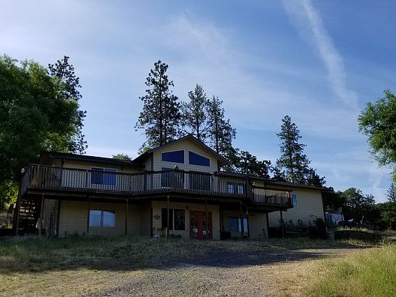 2nd image of 1300 Oak Hill Dr