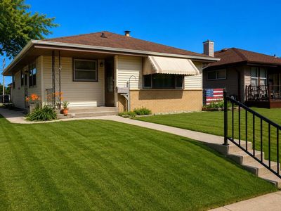 2113 Grove AVENUE, Racine, WI, 53405