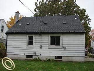 4th image of 26300 Culver St