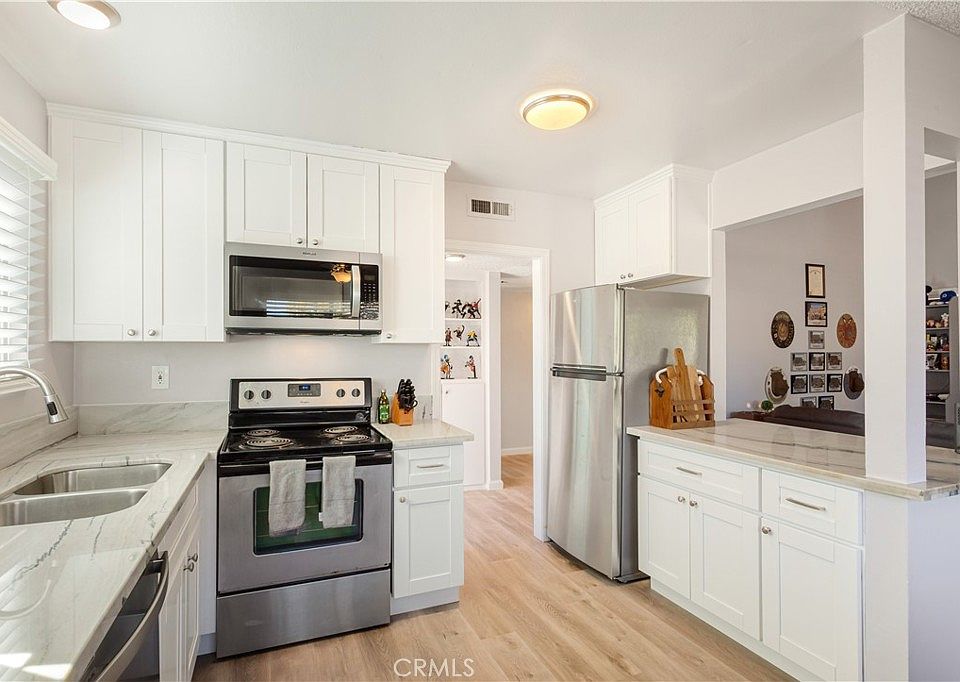 1st image of 1817 E Grand Ave Unit 28