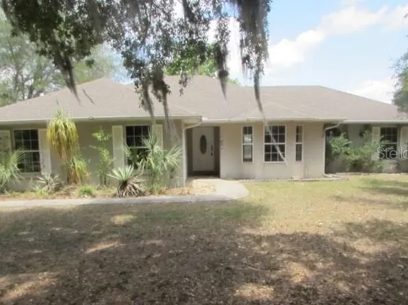 824 Berryhill Cir, Fruitland Park, FL 34731