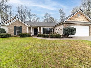 837 Custom Ln, Winder, GA 30680