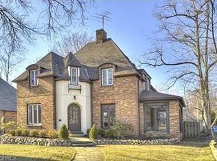 21500 Aberdeen Rd, Rocky River, OH 44116